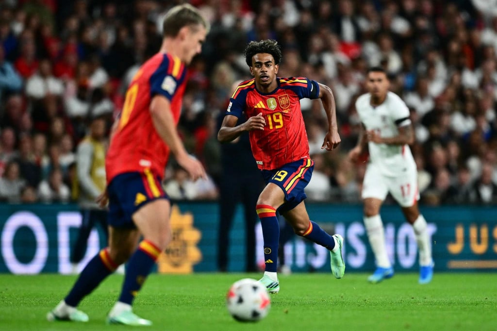 <p>Spain&lsquo;s striker #19 Lamine Yamal runs for the ball during the UEFA Nations League, League A - Group 3, football match between England and the Spain at Wembley Stadium in London on September 26, 2026. (Photo by Ben STANSALL/AFP)/NOT FOR MARKETING OR ADVERTISING USE/RESTRICTED TO EDITORIAL USE</p>