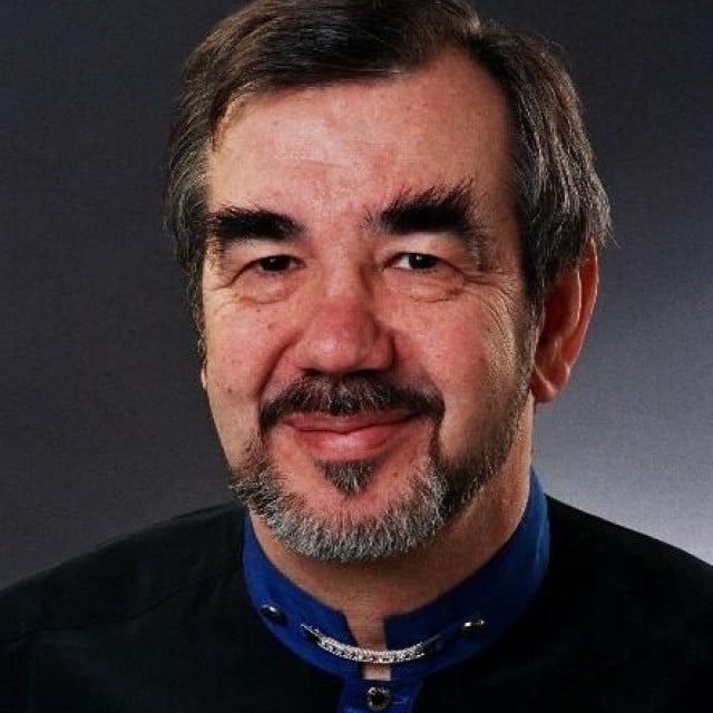 <p>Neven Belamarić</p>