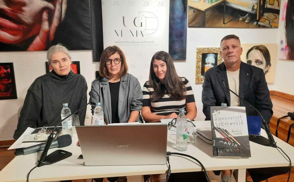 <p>Anabel Zanze, Helena Puhara, Rozana Vojvoda i Tonko Smokvina</p>