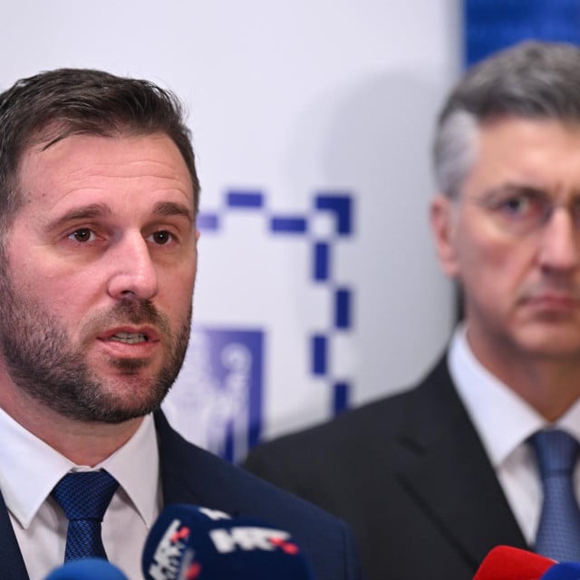 <p>Tomislav &Scaron;uta i Andrej Plenković</p>