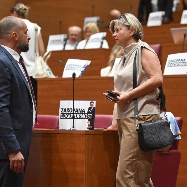 <p>Sini&scaron;a Hajda&scaron; Dončić i Sandra Benčić - pobjeda na nacionalnim izborima ipak nije sigurna</p>