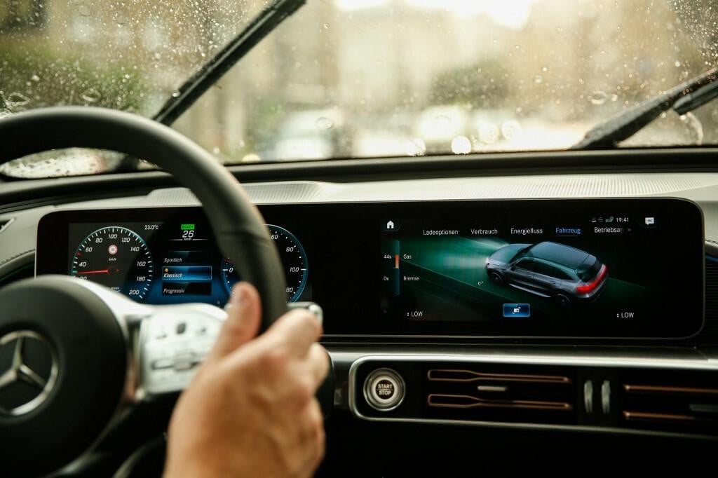 <p>Nizozemska Opća obavje&scaron;tajna i sigurnosna služba upozorila je vozače da mikrofoni, kamere i GPS sustavi u automobilima mogu biti iskori&scaron;teni za &scaron;pijuniranje&nbsp;&nbsp;(ilustracija)&nbsp;</p>