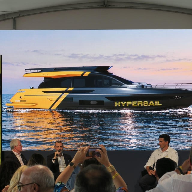 <p>Ferrari i Azimut udružili snage</p>