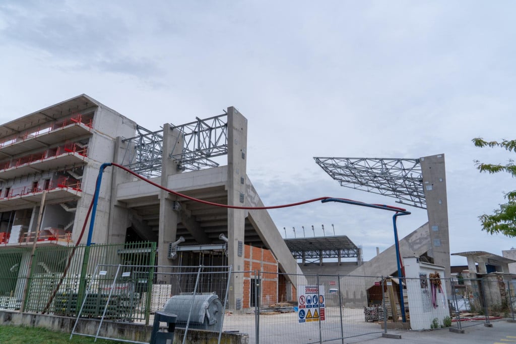 <p>Radovi na&nbsp;nogometnom stadionu u Kranjčevićevoj ulici</p>