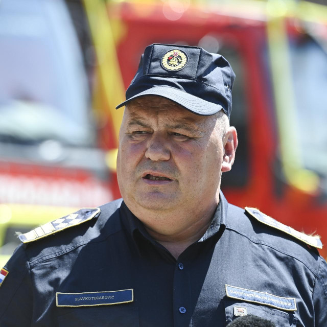<p>Slavko Tucaković,&nbsp;glavni vatrogasni zapovjednik</p>