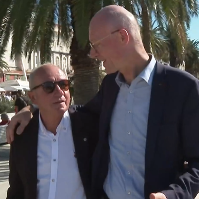 <p>Stipe Čike&scaron; i&nbsp;Patrick&nbsp;Louwagie na splitskoj Rivi</p>
