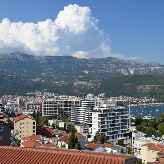 <p>Budva<br>
&nbsp;</p>