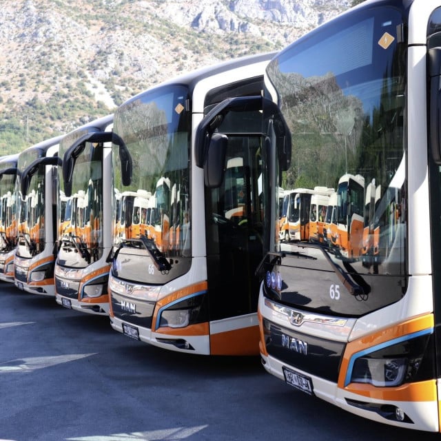 <p>Libertasovi novi autobusi</p>