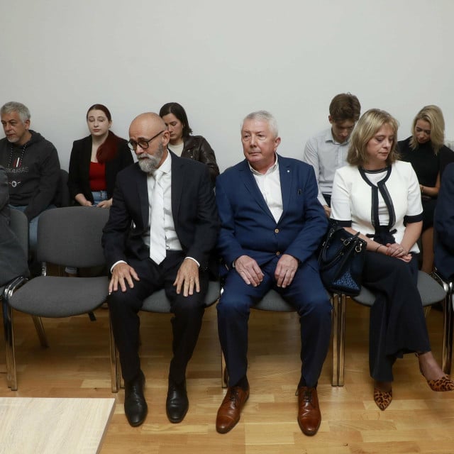 <p>Optuženi suci i suradnici na roči&scaron;tu u svibnju&nbsp;</p>