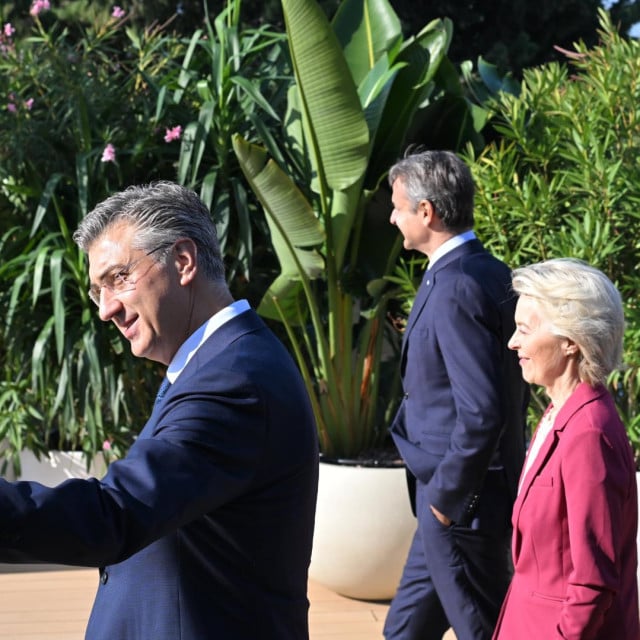 <p>Plenković sa sudionicima summita MED9</p>