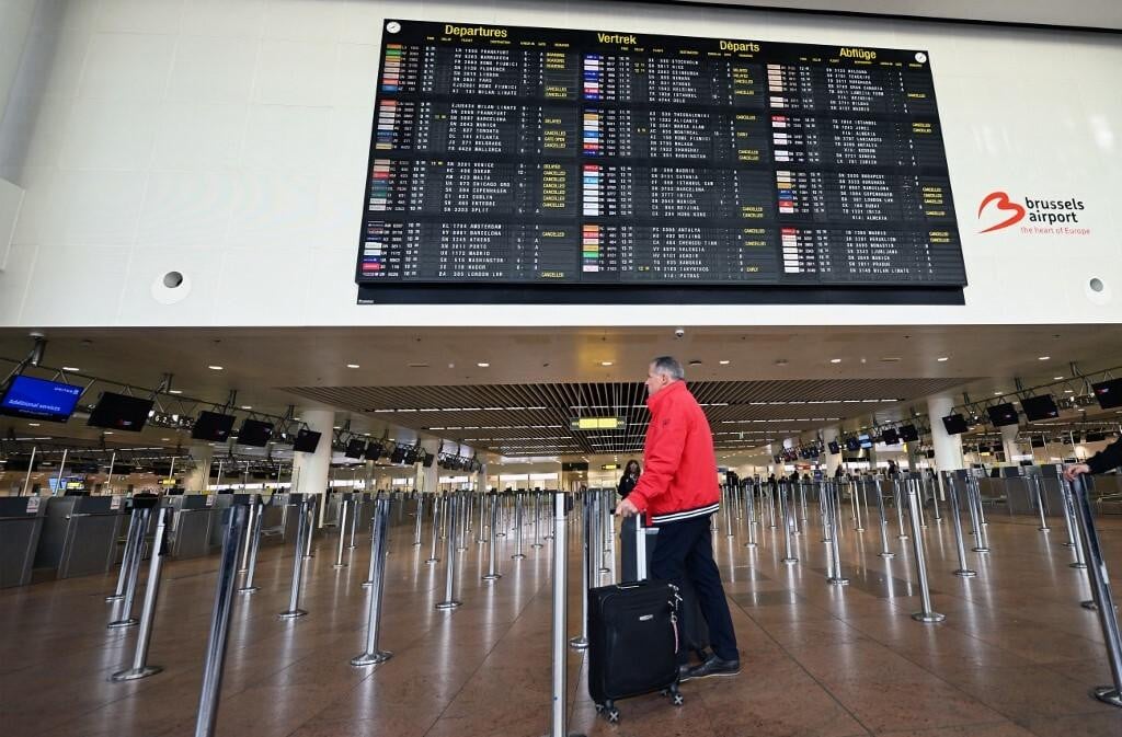 <p>Očekuje se da će u petak u zračnoj luci u Bruxellesu biti otkazano oko 140 letova u dolasku i odlasku, mogli bi se ponoviti prizori iz &scaron;trajka 12. svibnja&nbsp;</p>