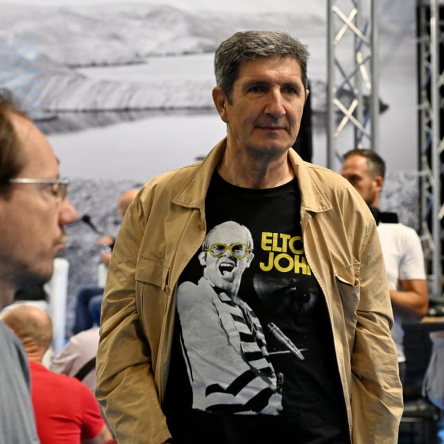 <p>&lsquo;Francuzi me pitaju koja je razlika između hrvatskog i srpskog. Moj prevoditelj i ja nasmijemo se i kažemo: Isto je...&lsquo;</p>