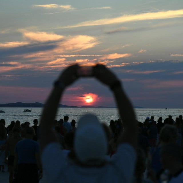 <p>Za&scaron;to Zadar ima &lsquo;sindrom bijelih papira&lsquo;, može li se turistička sezona produljiti i trajati tijekom cijele godine?</p>
