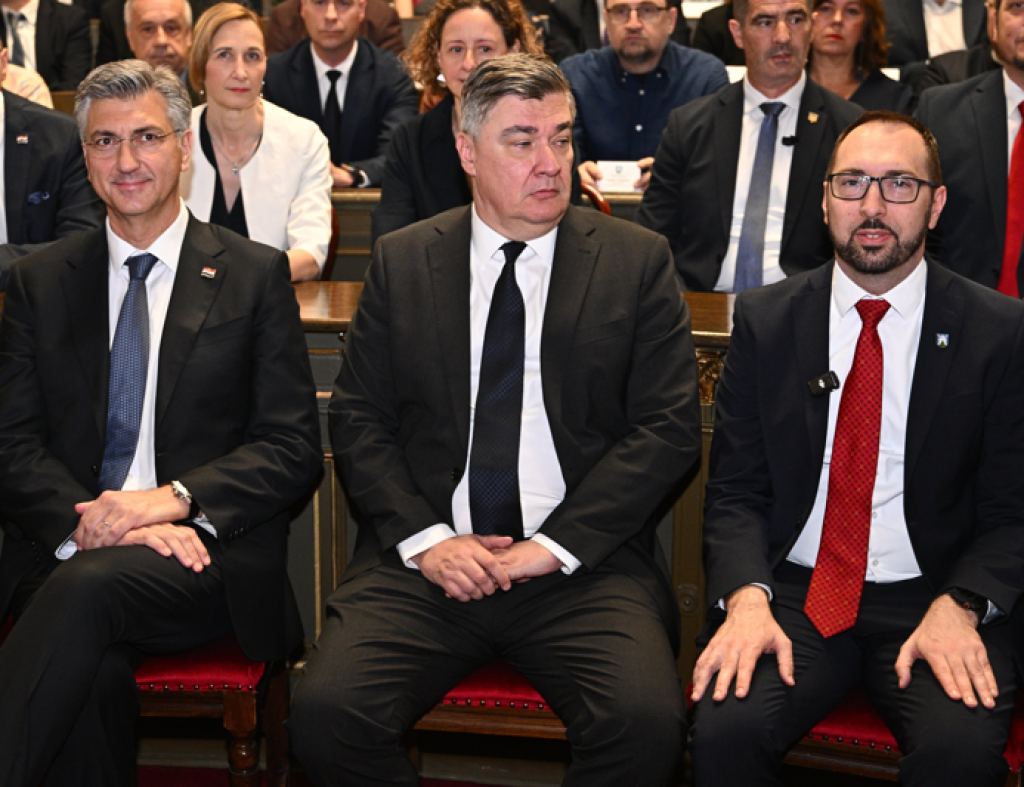 <p>Andrej Plenković, Zoran Milanović i&nbsp;Tomislav Toma&scaron;ević&nbsp;</p>