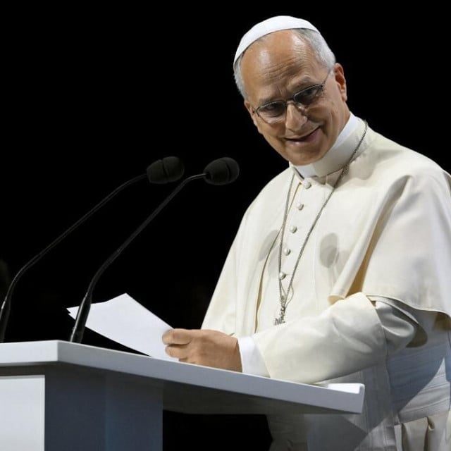 <p>Papa Lav XIV. bit će u utorak poslijepodne primljen u bolnicu zbog operacije uklanjanja čvora na plućima&nbsp;</p>