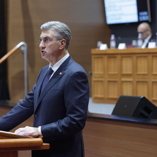 <p>Godi&scaron;nje&nbsp;izvje&scaron;će&nbsp;Vlade Republike Hrvatske&nbsp;podnio je danas u Saboru premijer&nbsp;Andrej Plenković</p>
