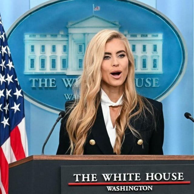 <p>Nova glasnogovornica Bijele kuće<strong> </strong>Katie Zacharia<strong> </strong>u utorak je održala svoju prvu konferenciju za novinare, koja je zavr&scaron;ila nakon samo 14 minuta&nbsp;</p>