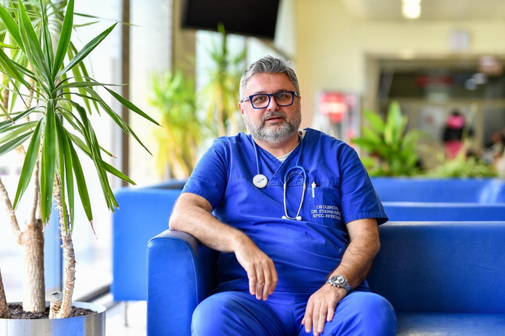 <p>Voditelj odjela za infektologiju i dermatovenerologiju Opće bolnice Dubrovnik dr. Stjepan Đuričić</p>