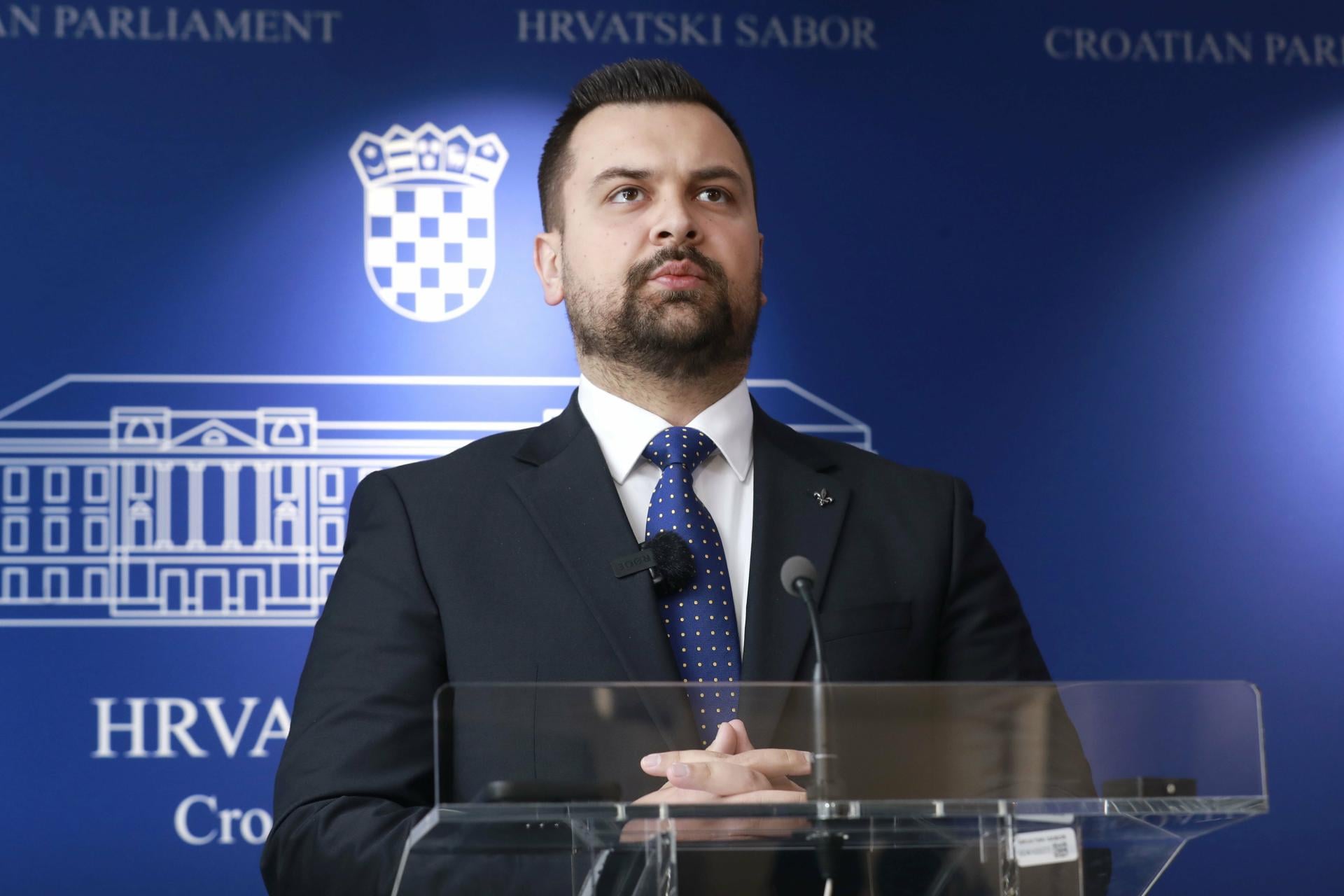 Zbog manjina i štrajka izbila svađa u Saboru; Armin Hodžić: ‘Jesu li dva ‘bosandžerosa‘ za sve kriva?‘