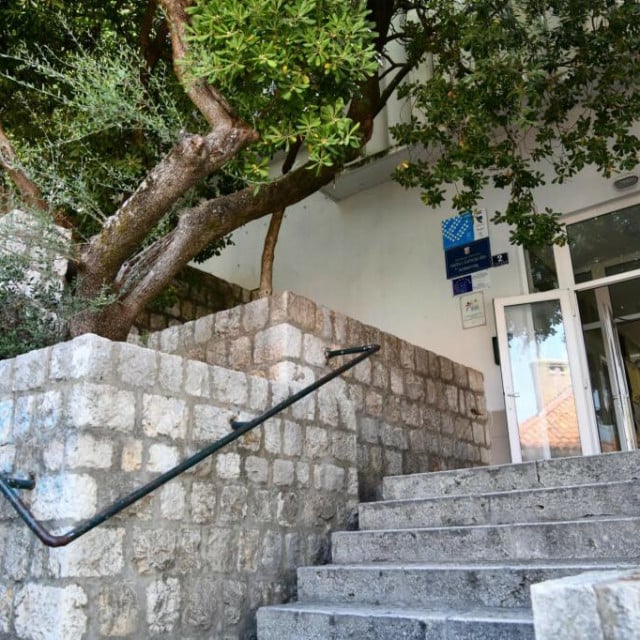 <p>Turistička i ugostiteljska &scaron;kola Dubrovnik</p>