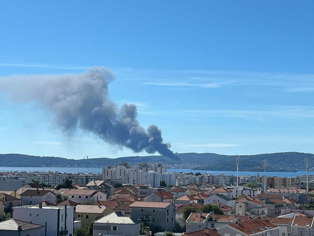 <p>Požar na otoku Ugljanu</p>