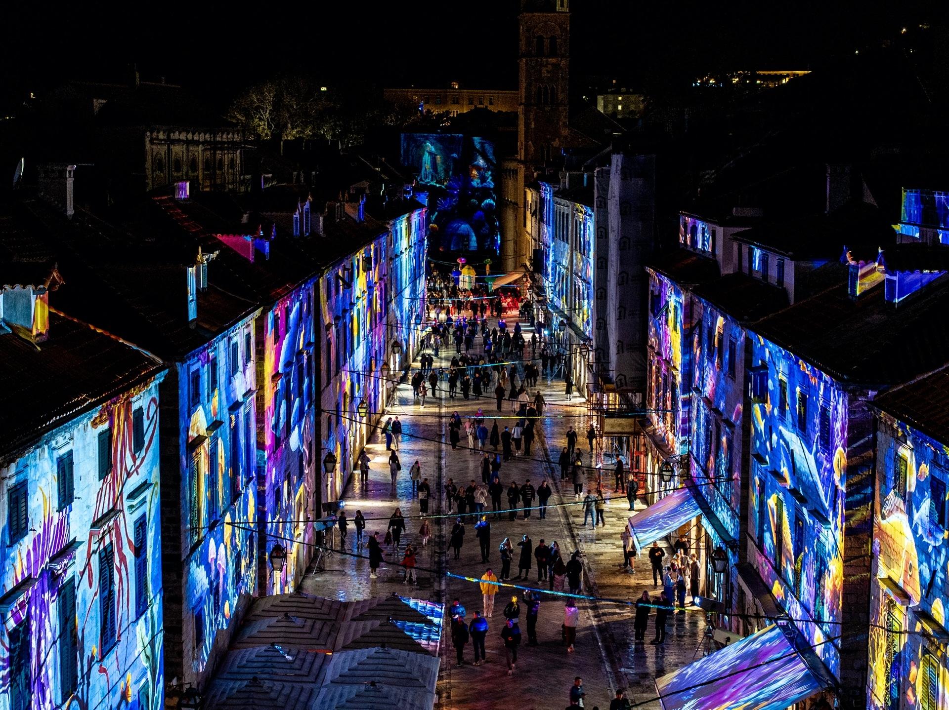 Dubrovnik kao svjetlosna pozornica: sutra počinje LUMIART, gradska jezgra pretvara se u futuristički spektakl!