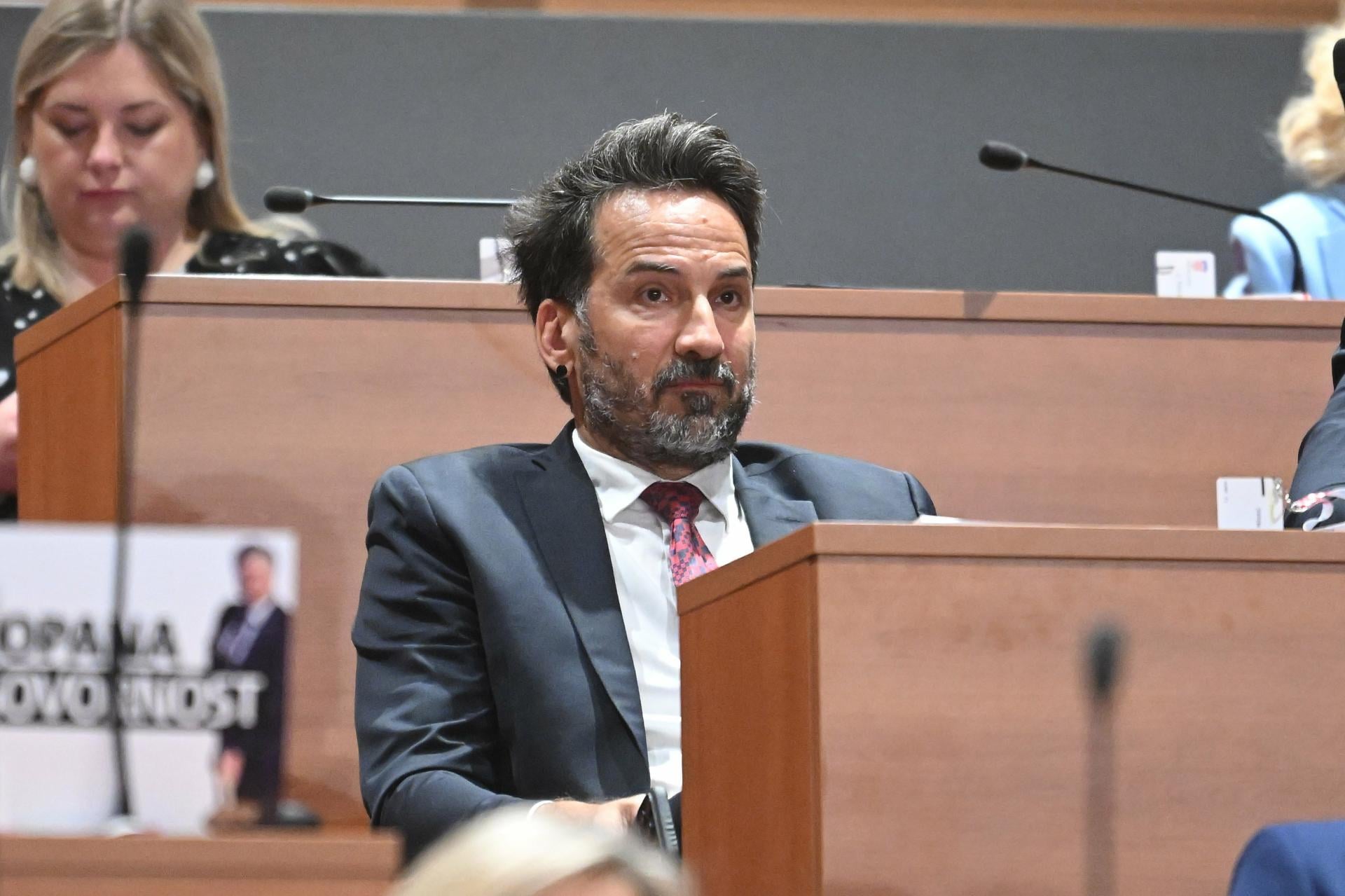 VIDEO Marin Miletić govorio o izgradnji džamija u Hrvatskoj, uslijedio oštar odgovor: ‘Prostor se mjeri obrazom‘