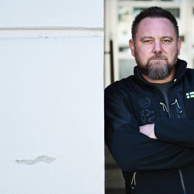 <p>Dugo godina nakupljalo se sve u meni, svi ti problemi, stresovi, a onda u jednom trenutku počne&scaron; &lsquo;kuhati&rsquo;. Dolazi&scaron; na posao i osjeti&scaron; grč. Nije problem u samom poslu za koji sam se &scaron;kolovao...&rsquo;</p>