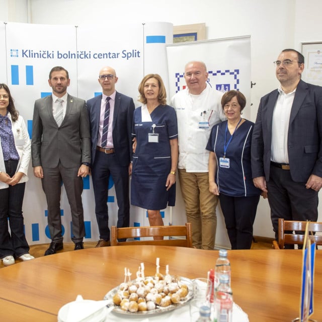 <p>Donacija KBC-u Split</p>