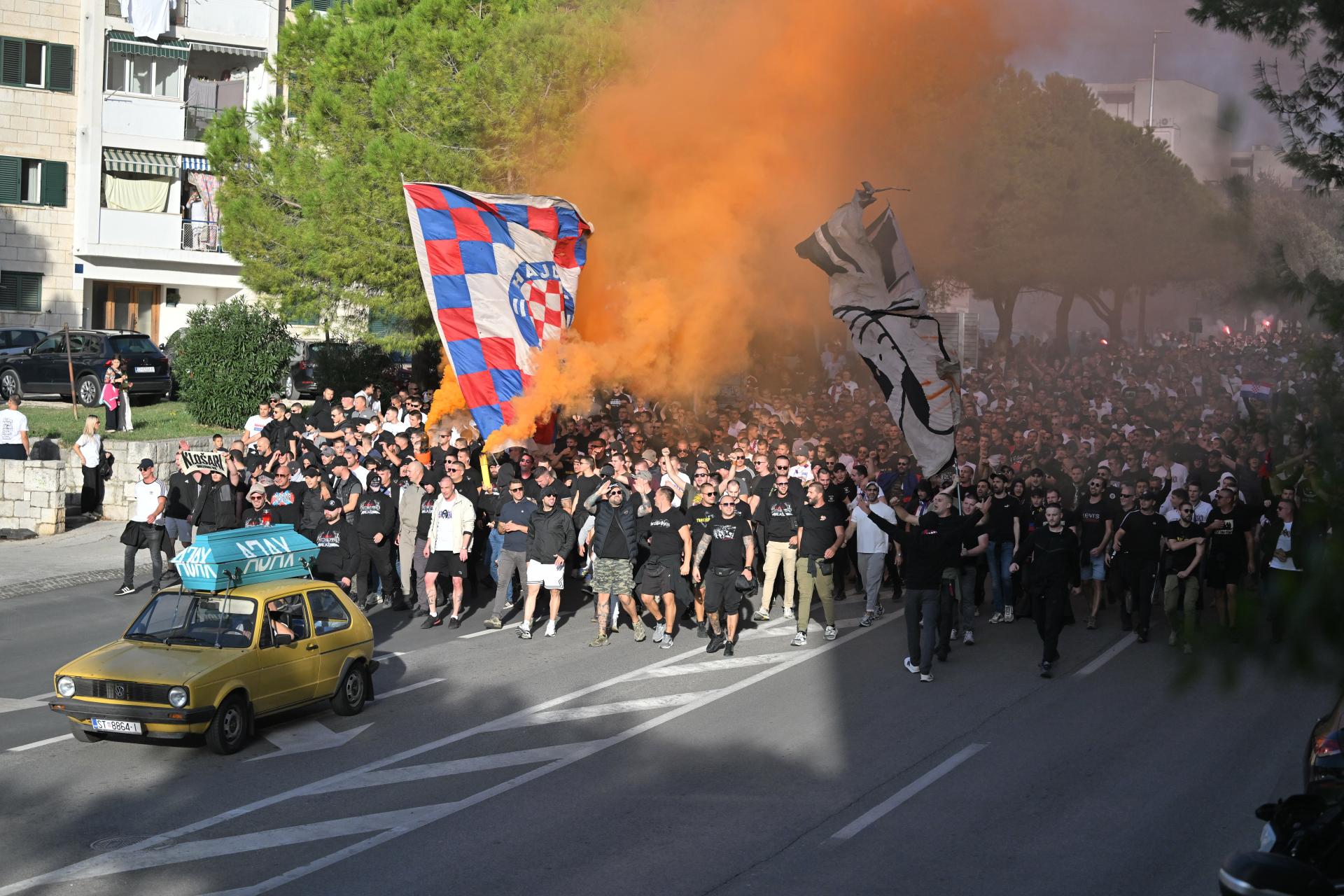 Poznata udruga zgrožena Torcidom: ‘Zašto policija nije odmah reagirala?‘ Opleli po Vladi: ‘Podupire veličanje ustaštva‘