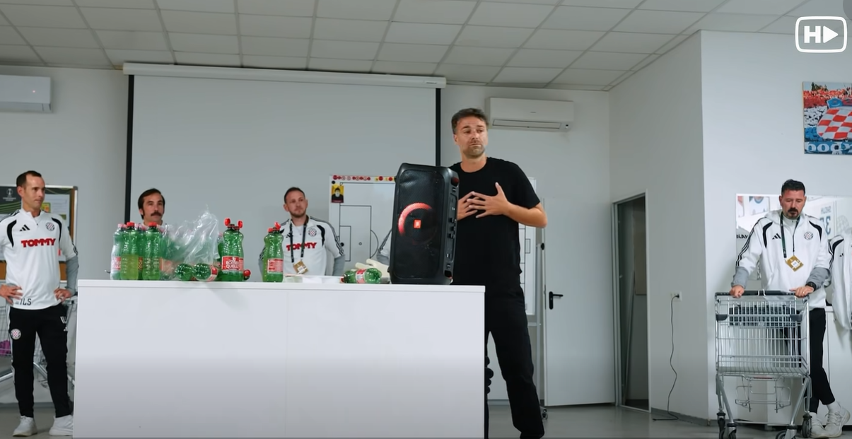 VIDEO Garcijin govor za pamćenje! Nakon Ajaxa se obratio igračima u svlačionici, pa je nastao delirij