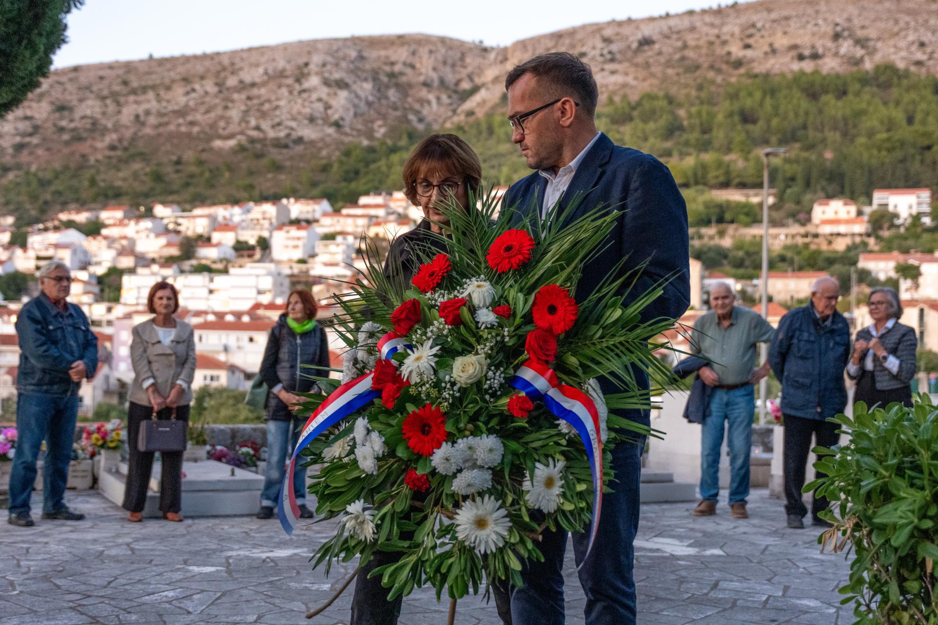 Položeni vijenci za stradale dubrovačke antifašiste