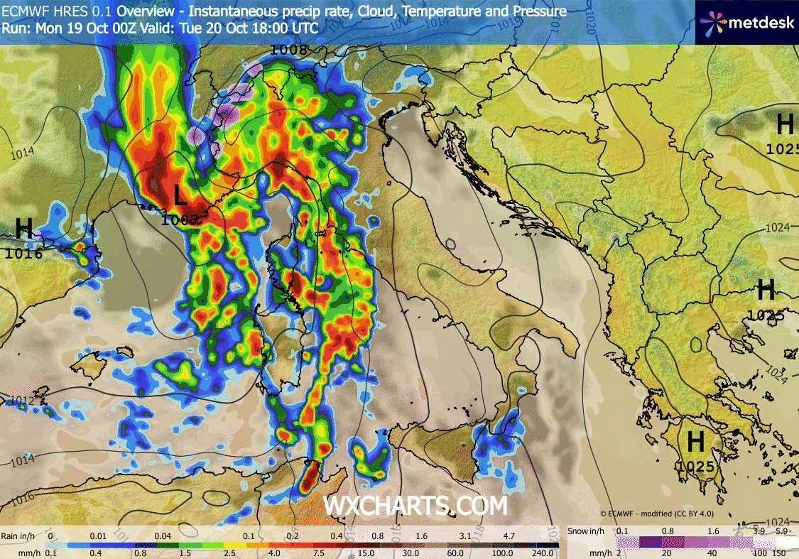 Ciklona juri k Dalmaciji, meteoalarm na ‘nogama‘! Grmljavinsko nevrijeme, olujno jugo, problemi na moru...