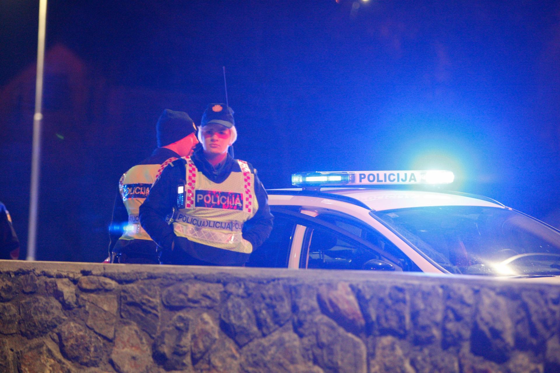 Strašna prometna nesreća kod Splita, auto sletio s ceste, jedna osoba smrtno stradala...