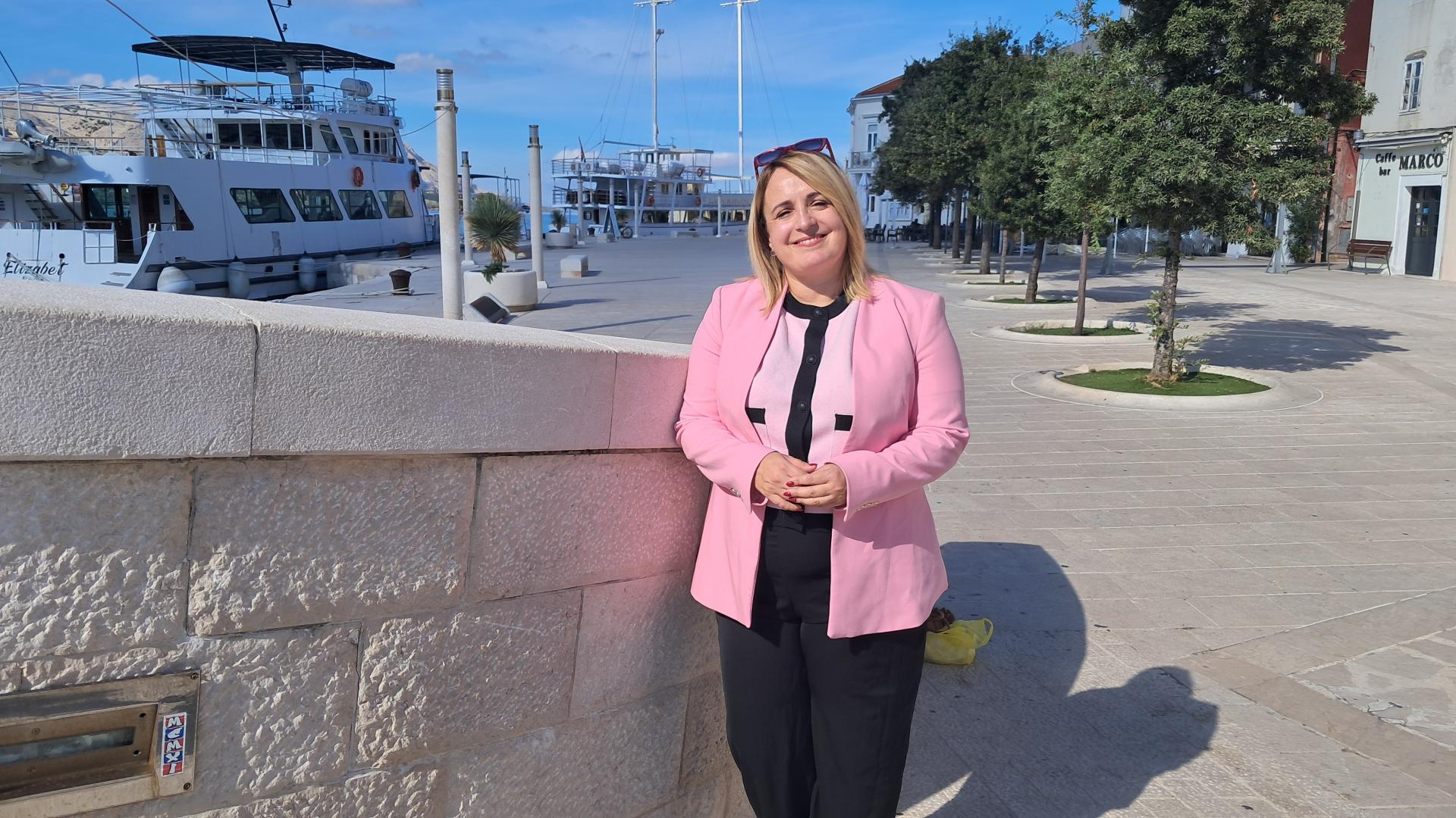 Nova direktorica TZ-a Paga otvoreno: ‘Mislite da smo uhljebi? Radim više nego u vlastitoj firmi!‘; Ima velike planove
