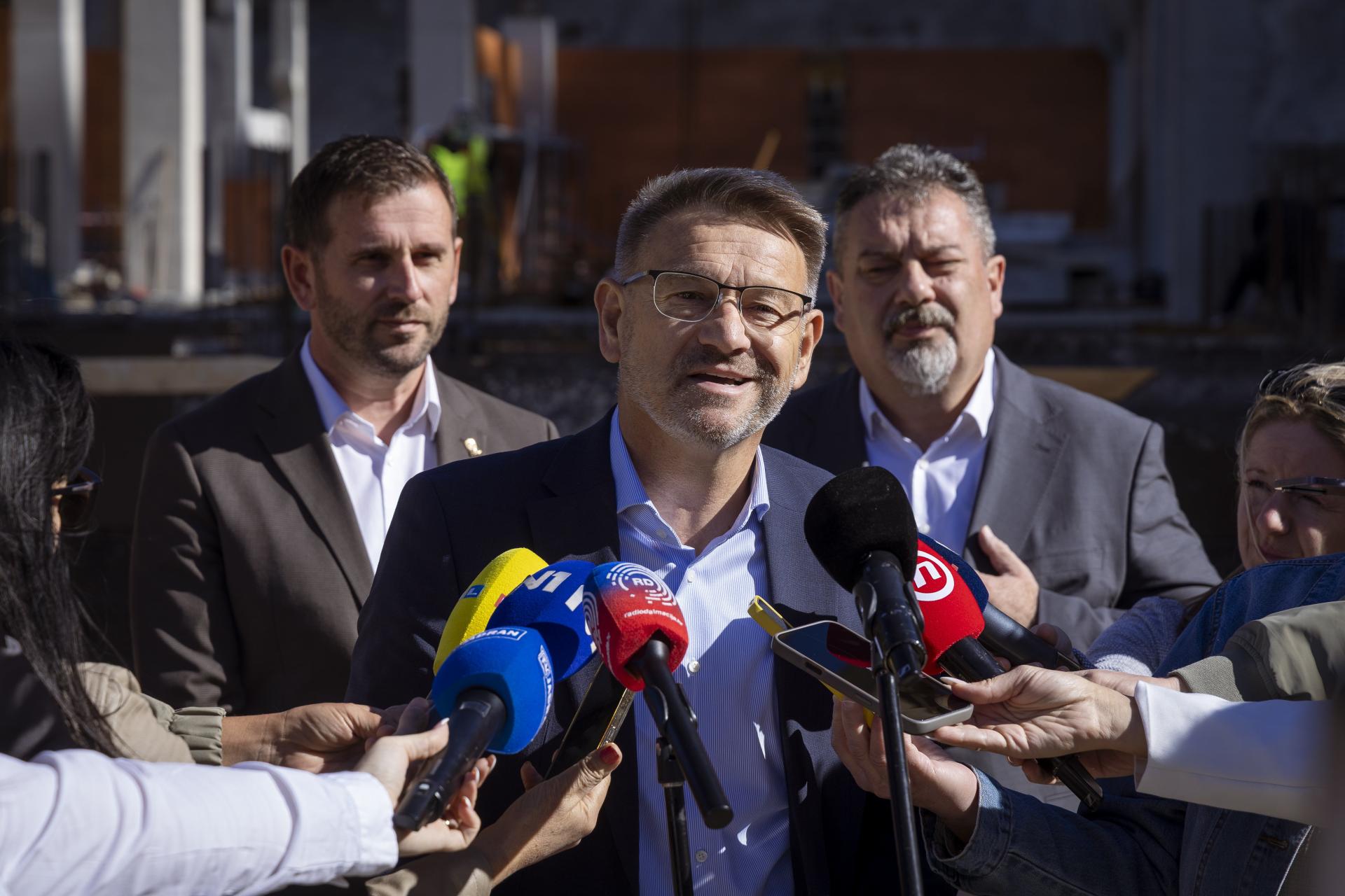 Pukla ljubav! Ova se stranka povlači iz koalicije u Solinu, prijete li novi izbori!? Javio se Ninčević, čovjek pršti...