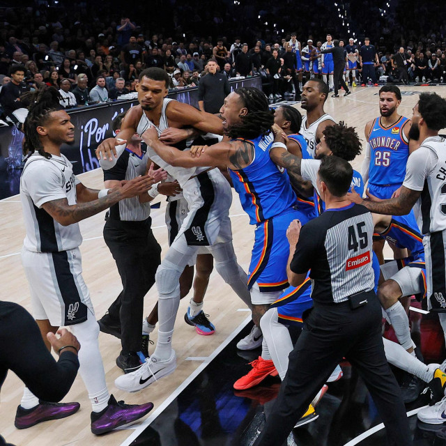<p>Kadrovi s utakmice San Antonio Spurs - Oklahoma City Thunder</p>