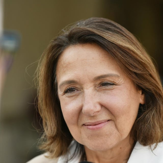 <p>Ministrica Irena Hrstić:&nbsp;Moj je stav uvijek bio da je razgovor prvi koji donosi rje&scaron;enje<br>
&nbsp;</p>