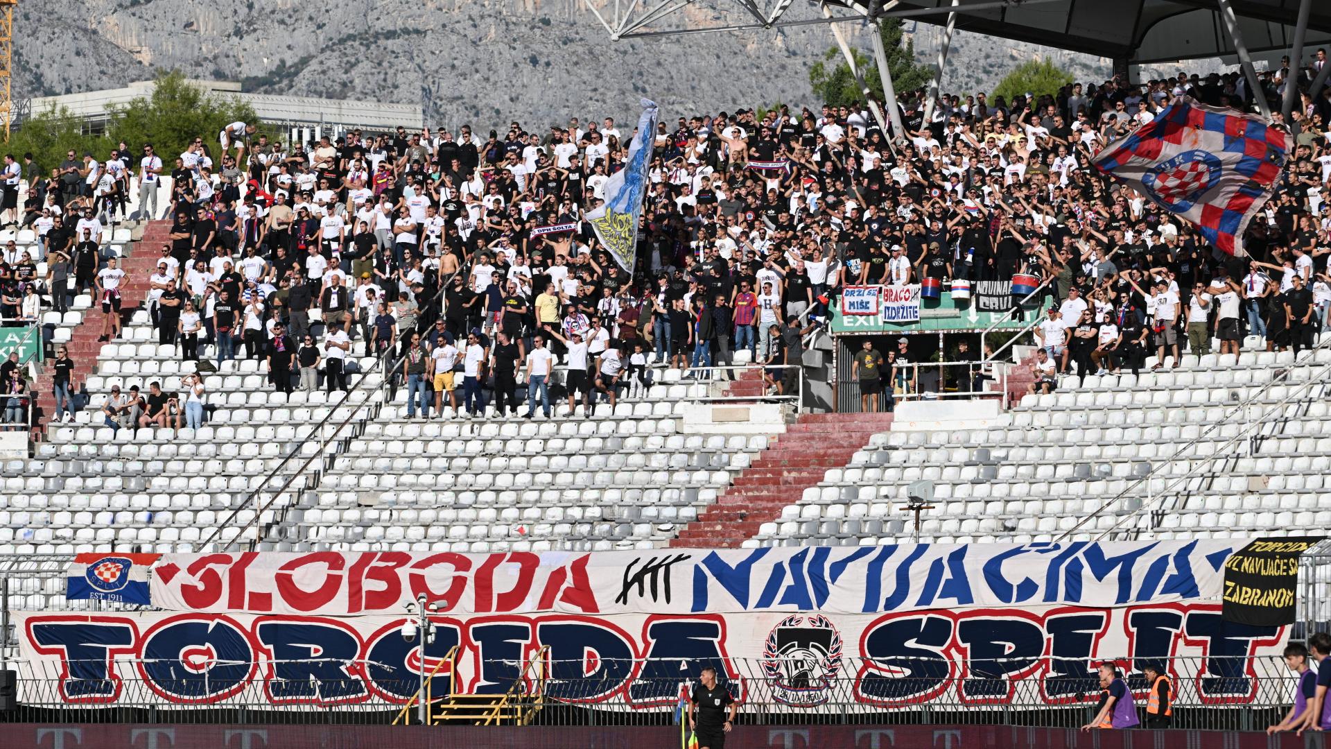 Hajduk dobio novu kaznu zbog pirotehnike, evo koliko će Bijeli morati uplatiti u blagajnu HNS-a...