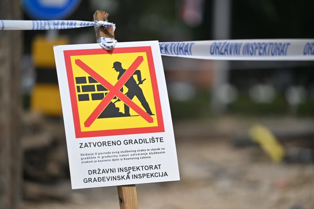 <p>Ukupan broj građevinskih inspektorau Područnom uredu Split koji je nadležan i za najjužniju županiju je 12</p>