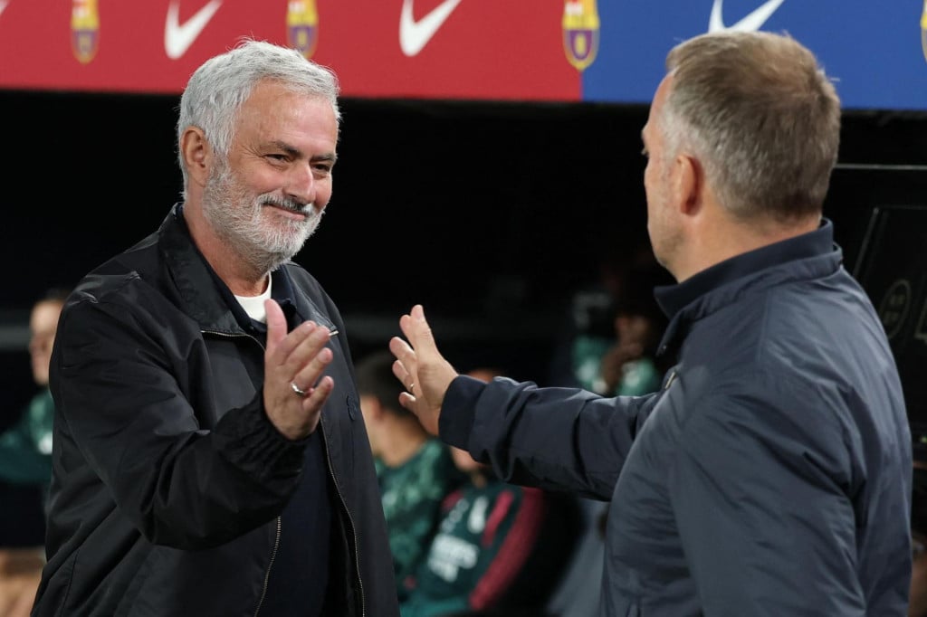 <p>Jose Mourinho i Hansi&nbsp;Flick</p>